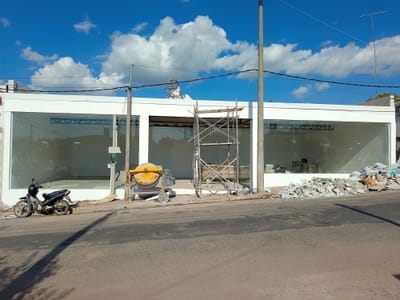 Dueño alquila impecable local a estrenar en Mercedes! Soriano!