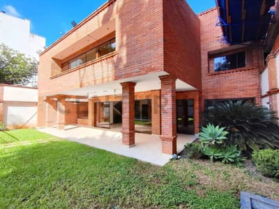 OPORTUNIDAD DE INVERSIÓN PREMIUM - AVDA. MOLAS LÓPEZ RESIDENCIA