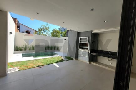 Duplex de 3 suites a estrenar en barrio San Jorge, Asunción