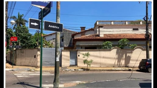 OPORTUNIDAD DE INVERSION SOBRE AV. MCAL. LOPEZ - CASA EN VENTA ZONA CENTENARIO