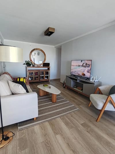 VENTA | Apartamento en Punta Del Este con Balcón y 2 Dormitorios