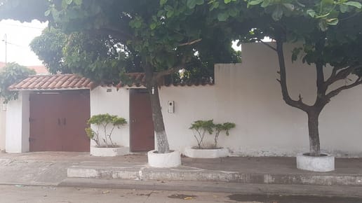 CASA EN VENTA Av. Mutualista 2do y 3er Anillo  Zona Norte: Hermosa Ubicación 