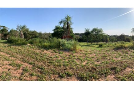 AMPLIO TERRENO EN SURUBI´I-MARIANO R. ALONSO EN VENTA (3.152 M2)