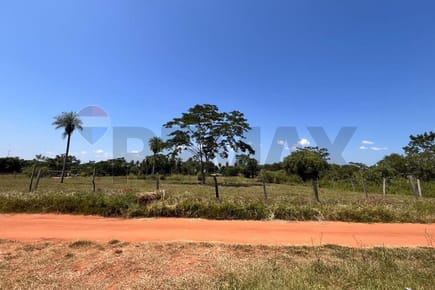 CINCO TERRENOS JUNTOS EN ITAGUÁ - ÑU PO'I EN VENTA (2.380 M2)