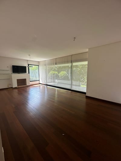 Venta Apartamento Semiamueblado Ubicado En Carrasco Sur