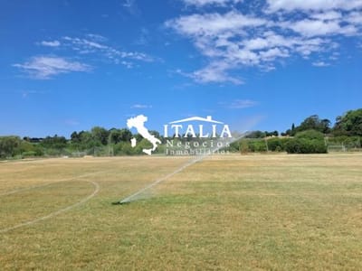 COMPLEJO DEPORTIVO CON RENTA 15 HECTAREAS 10 CANCHAS FUTBOL 11 ZONA OESTE