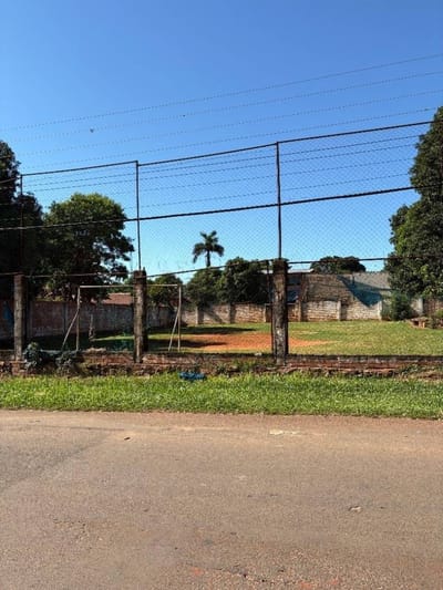 Vendo terreno de 420 m2 en San Lorenzo zona Avda de la Victoria