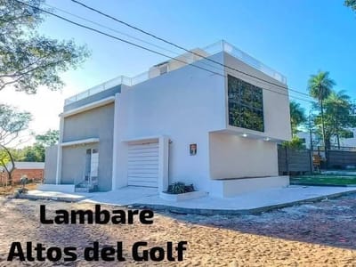 Casa en Venta en Lambaré - Altos del Golf: Exclusividad y Confort en un Entorno Privilegiado