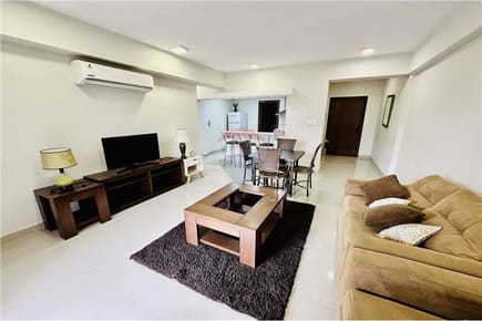 VENDO DEPARTAMENTO AMOBLADO DE 2 DORMITORIOS CON COCHERA - BARRIO SAN VICENTE, ASUNCIÓN