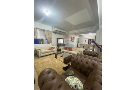 VENDO AMPLIA CASA EN LUQUE - LAURELTY