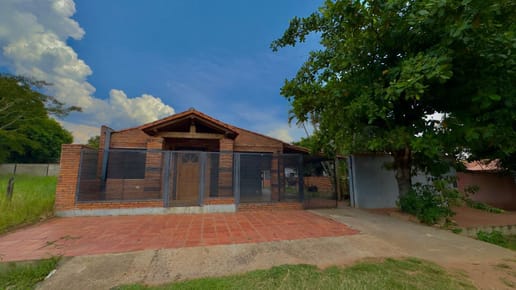 Casa en venta en el Barrio Yka'a - Luque AP