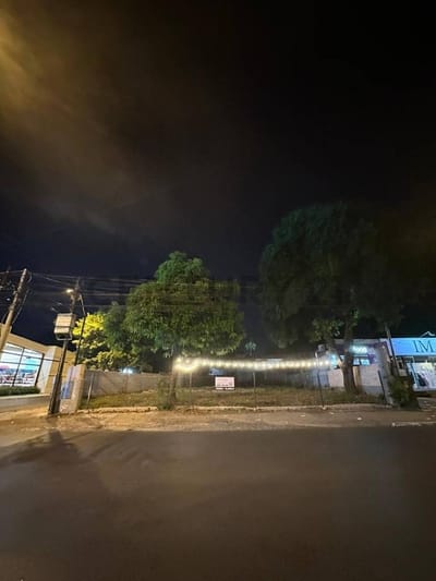 ALQUILO PROPIEDAD CON UBICACIÓN ÚNICA EN ESQUINA SOBRE ESPAÑA