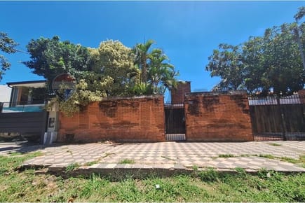 TERRENO CON POTENCIAL EN BARRIO SANTA MARIA