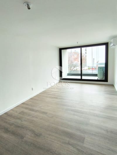 Venta Apartamento 1 Dormitorio con Terraza al Frente en Pocitos