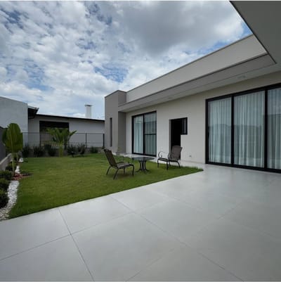 ALQUILO CASA AMOBLADA EN CIUDAD DEL ESTE