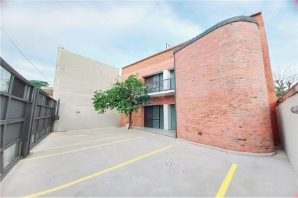 VENDO EDIFICIO CON 4 DEPTOS A ESTRENAR ZONA YACHT
