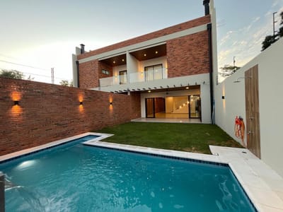 ALQUILO DUPLEX BARRIO VILLA ADELA LUQUE A ESTRENAR