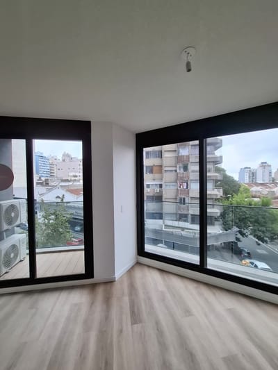 Alquiler 1 Dormitorio con equipamiento y garaje - Tres Cruces