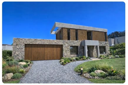 Hermosa Casa En Obra Tradicional a Estrenar en Lomas de la Tahona