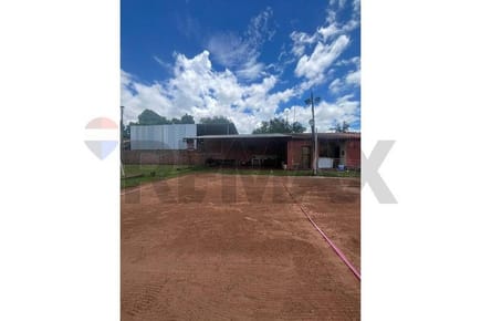 Gran Terreno Estratégico Detrás del Shopping San Lorenzo