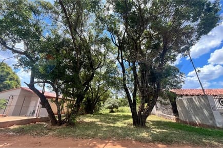 TERRENO EN LUQUE EN VENTA