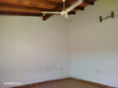 Vendo Local Comercial en la Ciudad de Mariano Roque Alonso, Paraguay
