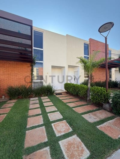 Alquilo Dúplex en Luque de 2 dormitorios en suite en barrio cerrado