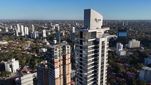 ALQUILO DEPARTAMENTO 1D AMOBLADO PETRA TOWER. 1,100 $ Mensual (M.L.)