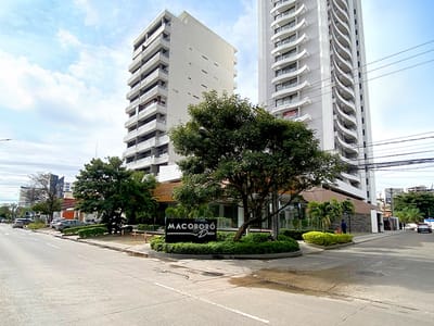 En Venta! Estratégico Local Comercial En El Corazón De Equipetrol
