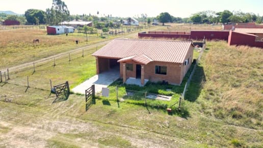 Vendo Casa Quinta Pirayu