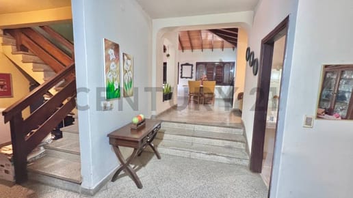 Casa Moderna en Venta en Vista Alegre: ¡Oportunidad Única para Inversión o Residencia!