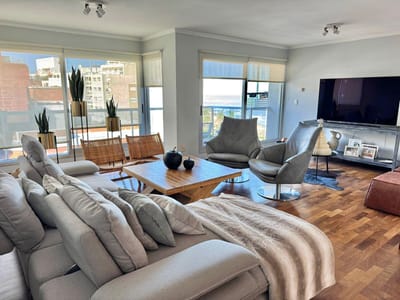 Apartamento sobre Rambla con vista al mar · 2 dormitorios · Garage