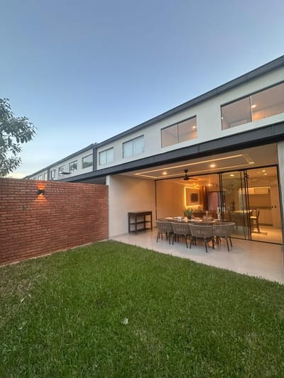 VENTA DE AMPLIO DUPLEX A ESTRENAR - LAGUNA GRANDE - ZONA VILLA OLIMPIA