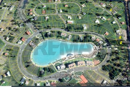 OFERTA AMPLIO TERRENO EN ESQUINA EN AQUA VILLAGE (M.L.)