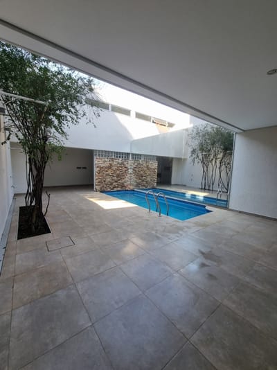 Alquilo TRIPLEX MODERNO domotizado . Mburucuya c/ 4 dormitorios en suite + A. Servicio
