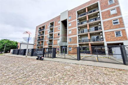 DEPARTAMENTO DE 2 HAB - EDIF ALTOS DEL NORTE. MRA. 2,800,000 ₲ Mensual (M.L.)