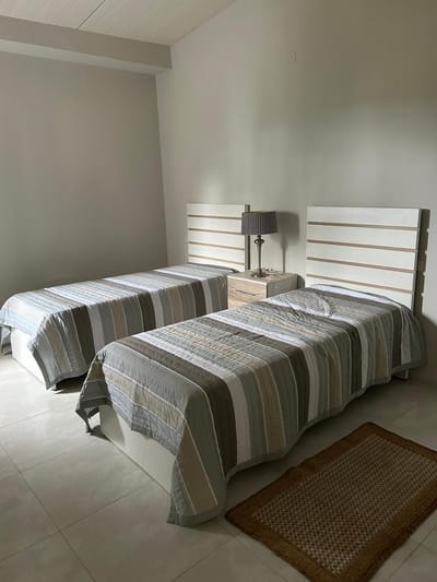 ALQUILO DUPLEX AMOBLADO ZONA LUQUE