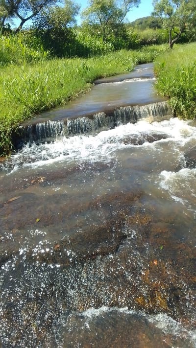 Vendo fabulosa propiedad con arroyo en Mbatovi Paraguari
