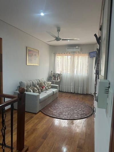 Vendo casa semi amoblado de 5 habitaciones en Asunción Barrio San Vicente