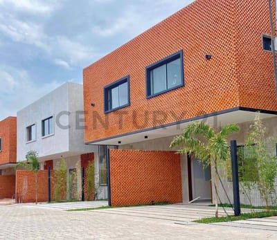 Exclusivo Dúplex de Lujo en Barrio Cerrado ALTEA - LAGUNA GRANDE, San Lorenzo, Central. Invierta en un nuevo concepto de hogar con diseño arquitectónico único, calidad premium y tecnología inteligente. Amplio terreno de 251 m² y construcción de 251 m², 3 