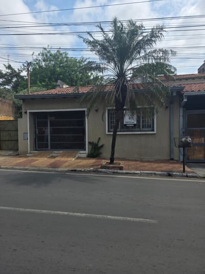 En venta casa en Barrio Obrero - Asunción 