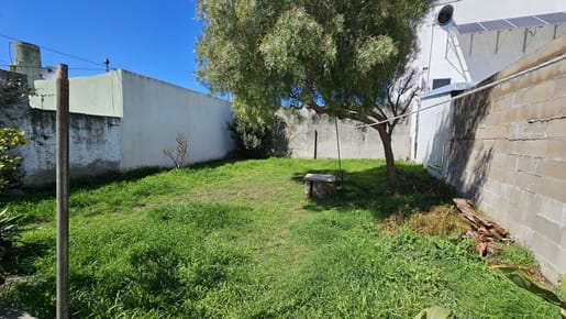 Inversión Excepcional: Dos Casas Independientes en un Único Padrón, Potencial de Renta o Vivienda Multifamiliar.