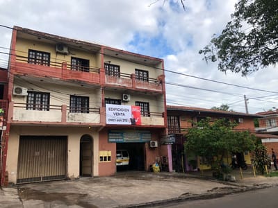 PROPIEDAD EN VENTA EDIFICIO + LOCAL COMERCIAL