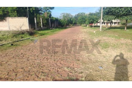 VENDO TERRENO EN SAN LORENZO