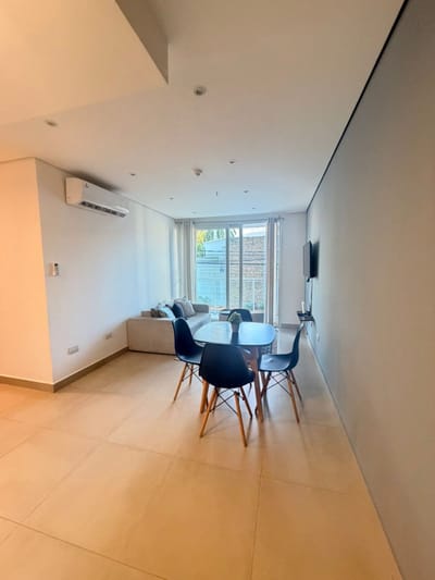 Lujo y Confort en Alquiler: Exclusivo Departamento de Estilo Moderno en el Corazón de Barrio Herrera