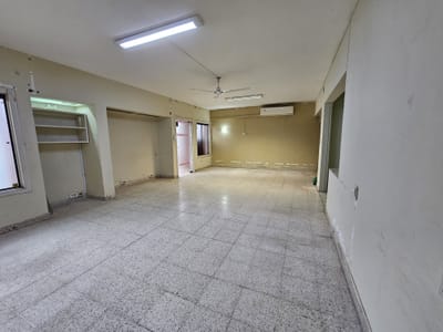 Amplio departamento para uso de oficinas en barrio Las Mercedes