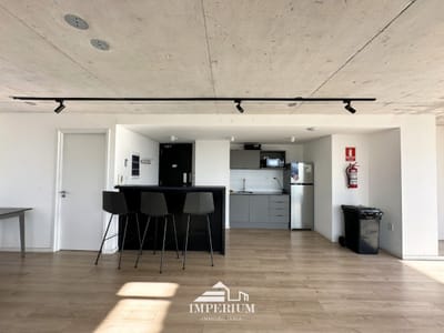 VENTA APARTAMENTO 3 DORMITORIOS CON TERRAZA, AGUADA, MONTEVIDEO.