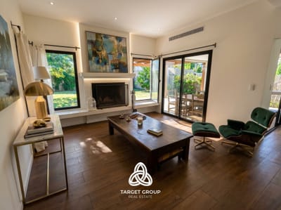 Exclusiva Residencia en Alquiler en Los Olivos, Carrasco: Lujo y Confort en un Entorno Privilegiado