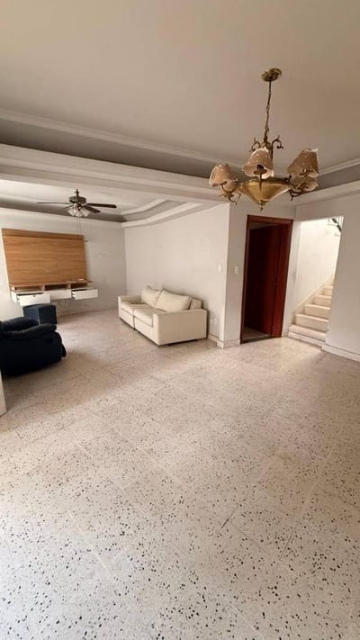 EN VENTA CASA EN BARRIO JARA