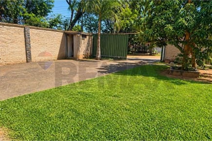 VENDO CASA - QUINTA CON PISCINA EN LIMPIO